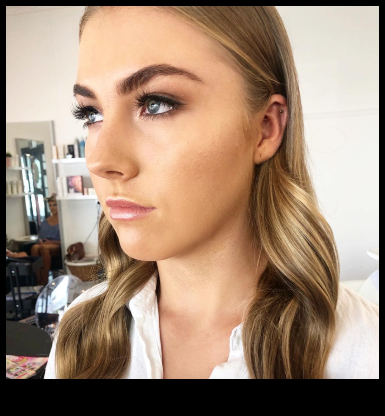 De la zi la noapte Cum să-ți schimbi aspectul cu creionul de ochi 11 Transformare de la zi la noapte: sfaturi pentru tranziția aspectului dvs. de creion de ochi