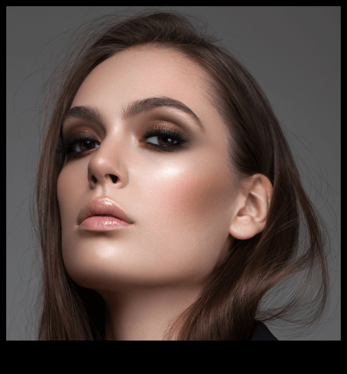 De la zi la noapte Cum să-ți schimbi aspectul cu creionul de ochi 10 Transformare de la zi la noapte: sfaturi pentru tranziția aspectului dvs. de creion de ochi