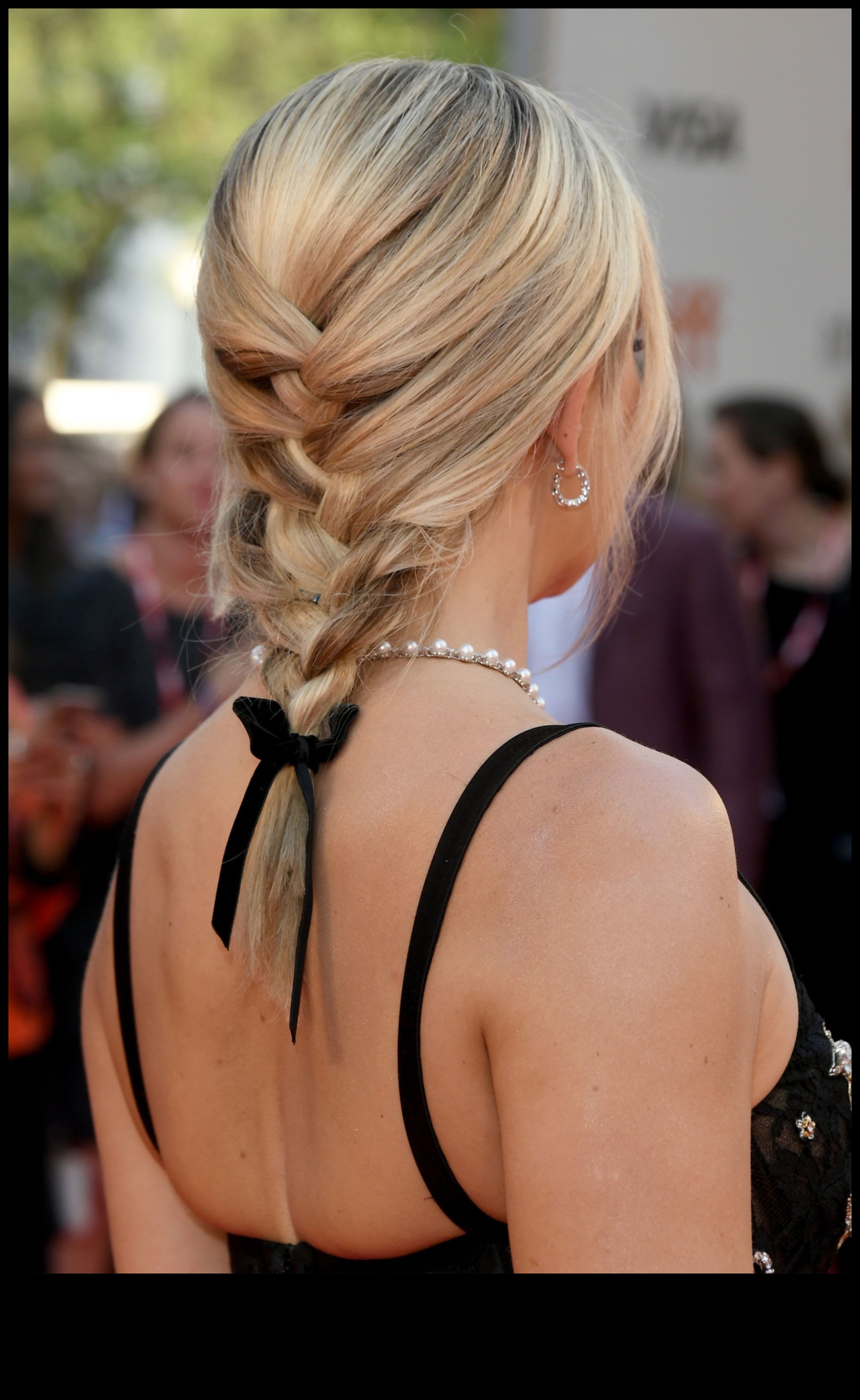 Arta eleganței fără efort Updos de celebrități pentru a vă inspira următorul look 4 Arta eleganței fără efort: inspirații pentru celebrități Updo