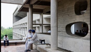 Ferestre către lume: o călătorie în măiestria fotografiei arhitecturale