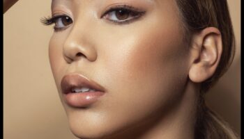 Rutina ta Glam este fabuloasă? Pași esențiali pentru un machiaj glamour