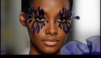 Glam și grafică: explorarea influențelor artistice în stilurile de machiaj glamour